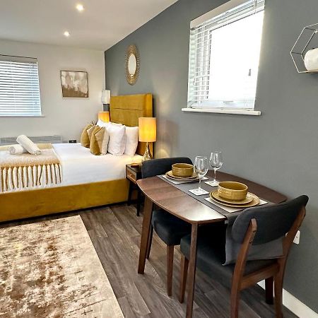 A Cozy Hideaway With Balcony - Close To Beach Bournemouth Ngoại thất bức ảnh