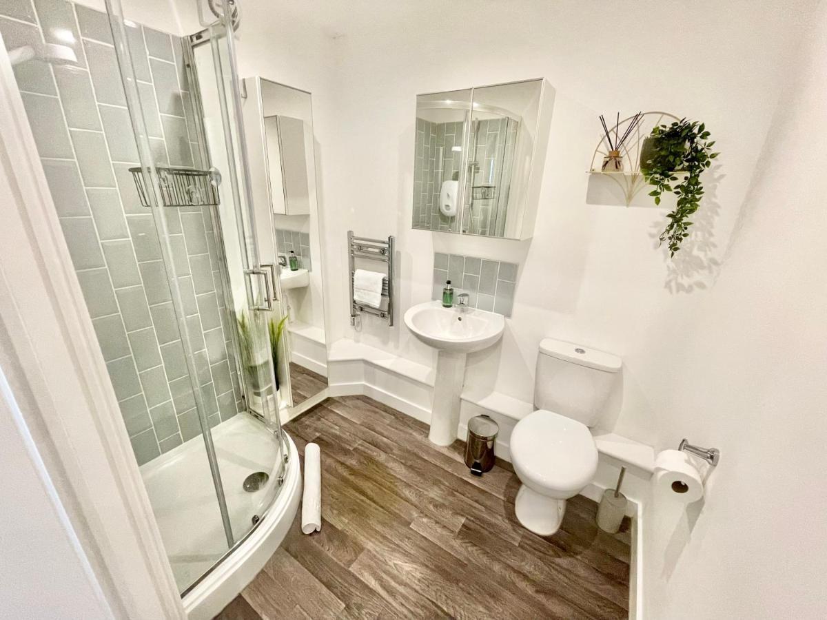 A Cozy Hideaway With Balcony - Close To Beach Bournemouth Ngoại thất bức ảnh